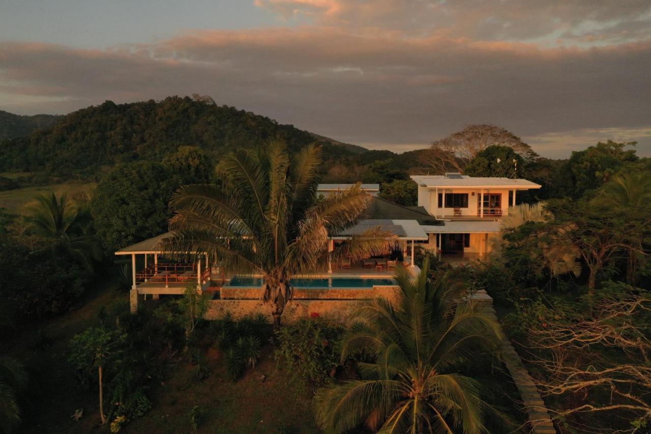 Salvatierra Beachfront Hotel Puerto Coyote Luaran gambar